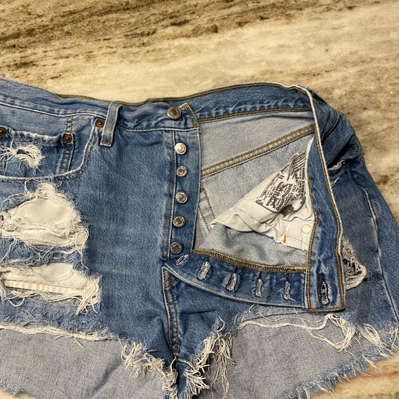 Levi’s shorts - Picture 5 of 5
